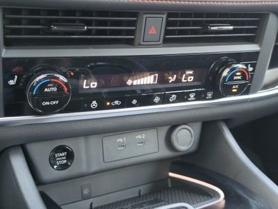 2027 Nissan Rogue SV