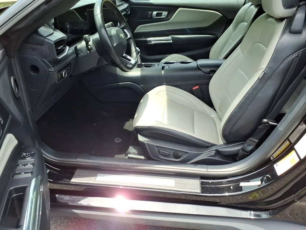 2024 Ford Mustang EcoBoost