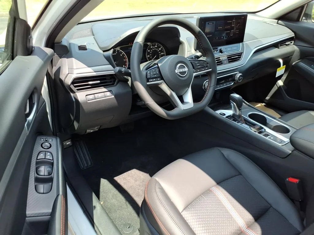 2026 Nissan Altima SR Midnight Edition®