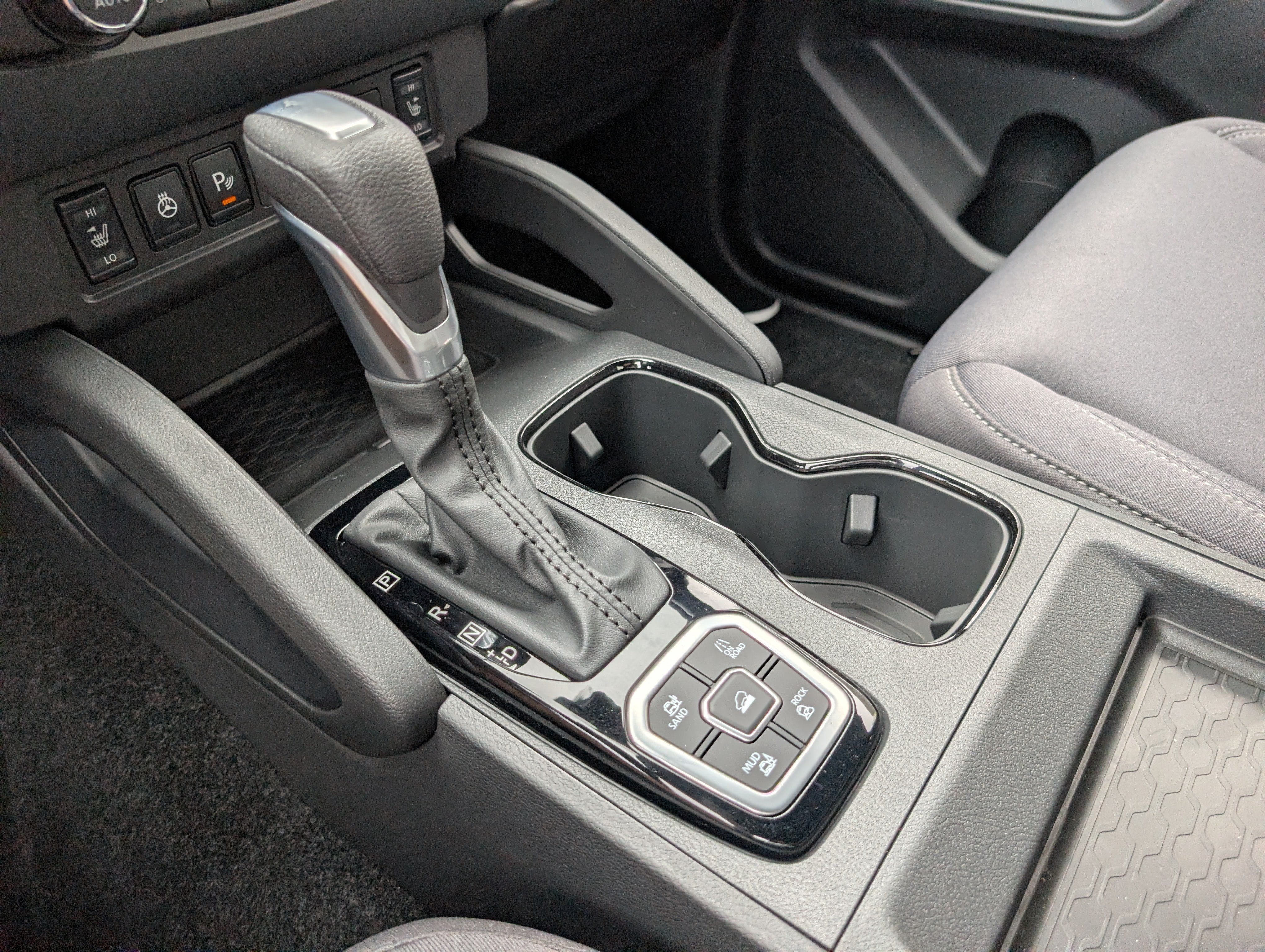 2027 Nissan Frontier Crew Cab SV