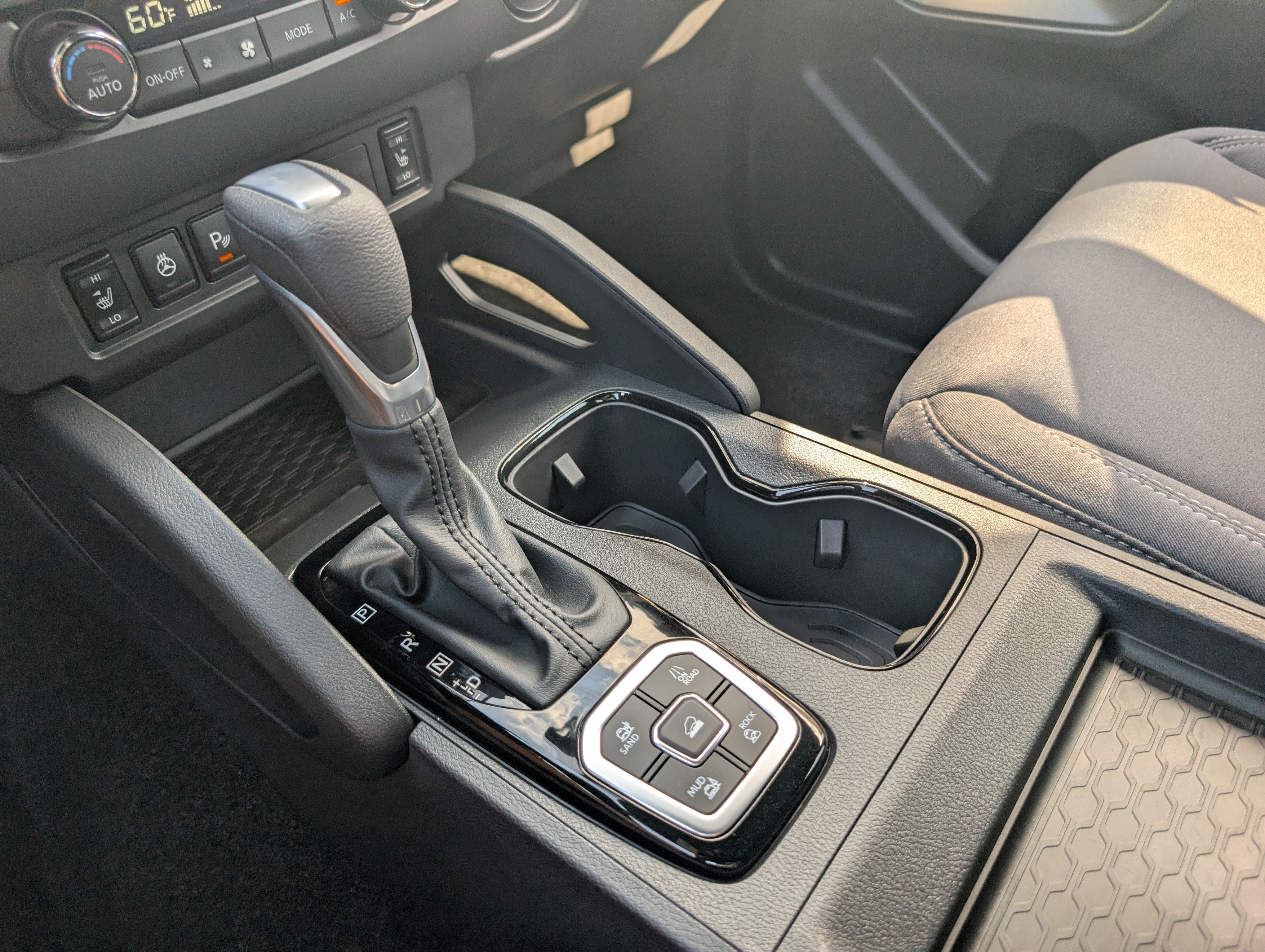 2027 Nissan Frontier Crew Cab SV