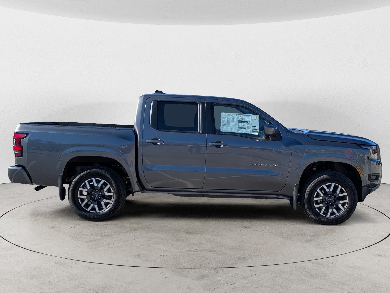 2027 Nissan Frontier Crew Cab SV