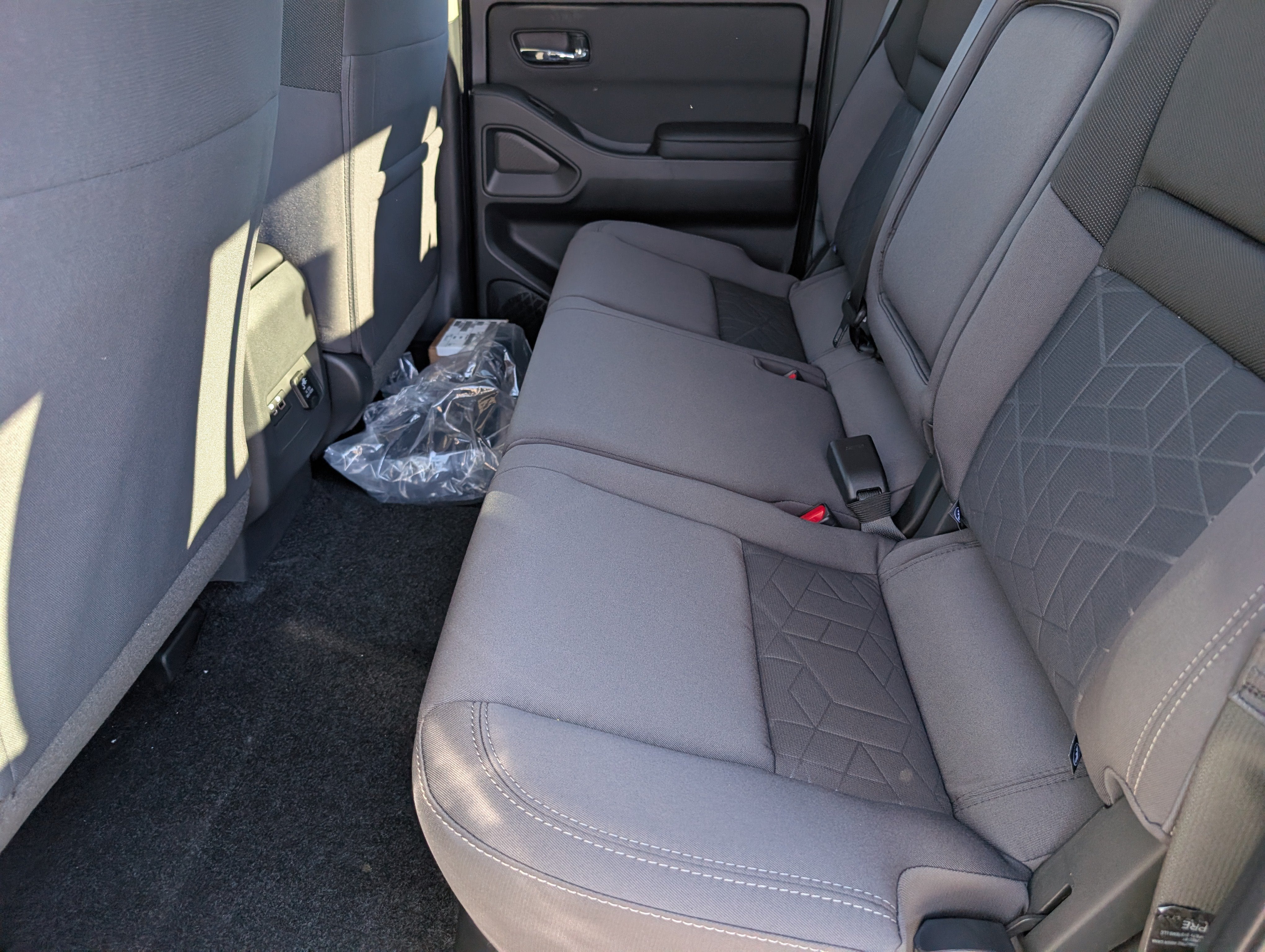 2027 Nissan Frontier Crew Cab SV