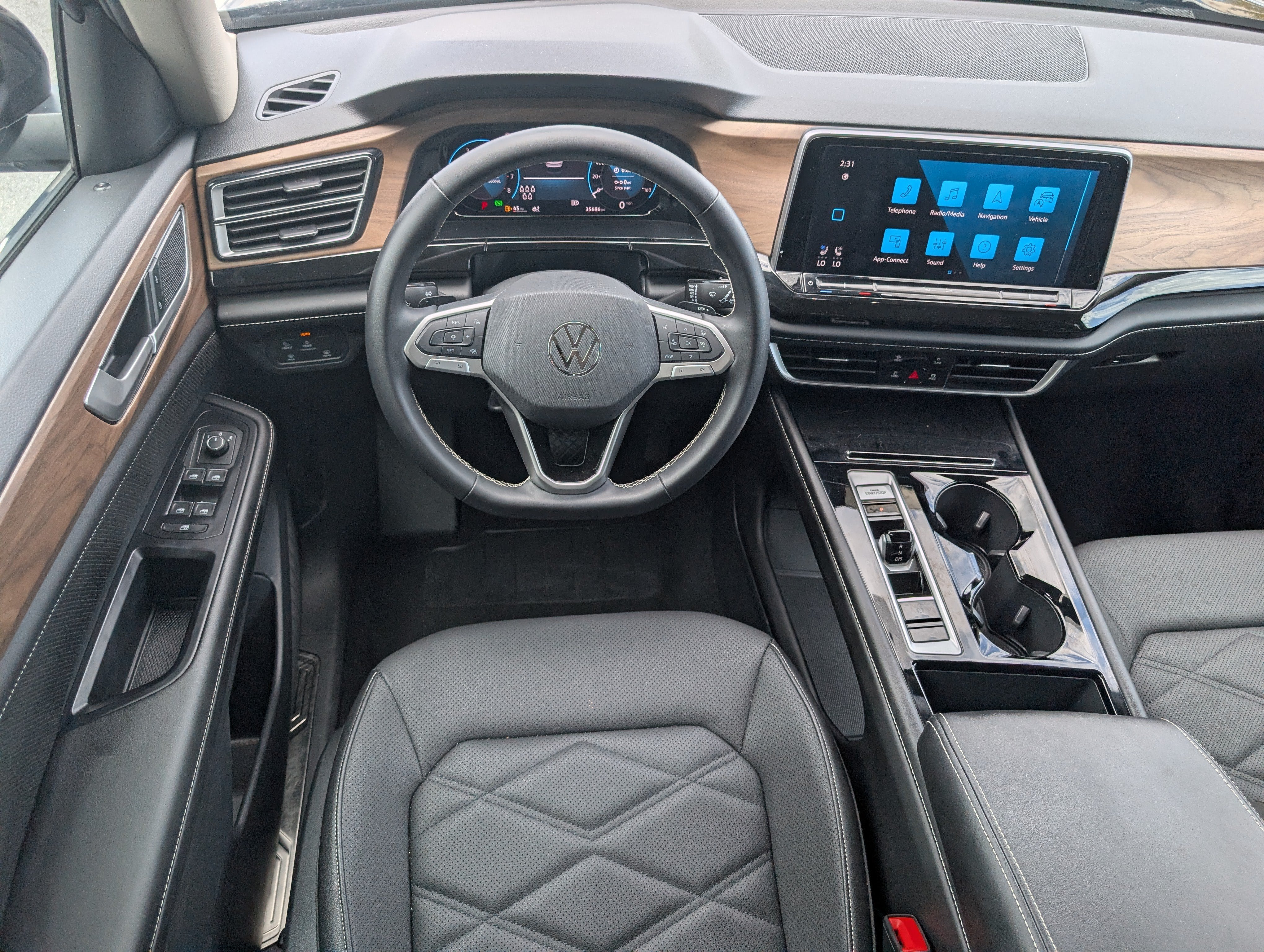 2026 Volkswagen Atlas 2.0T SE w/Technology