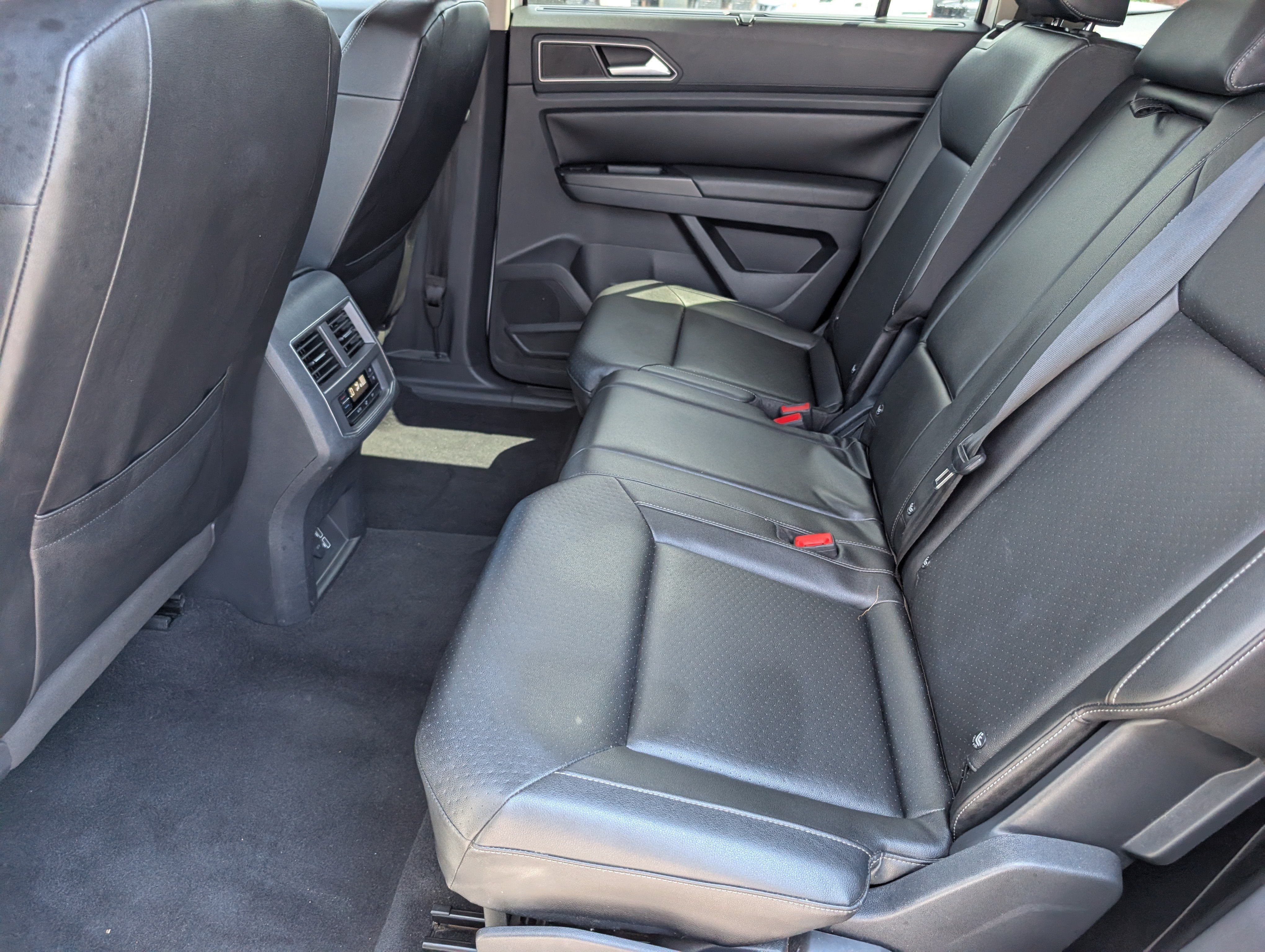 2019 Volkswagen Atlas 3.6L V6 SE w/Technology R-Line