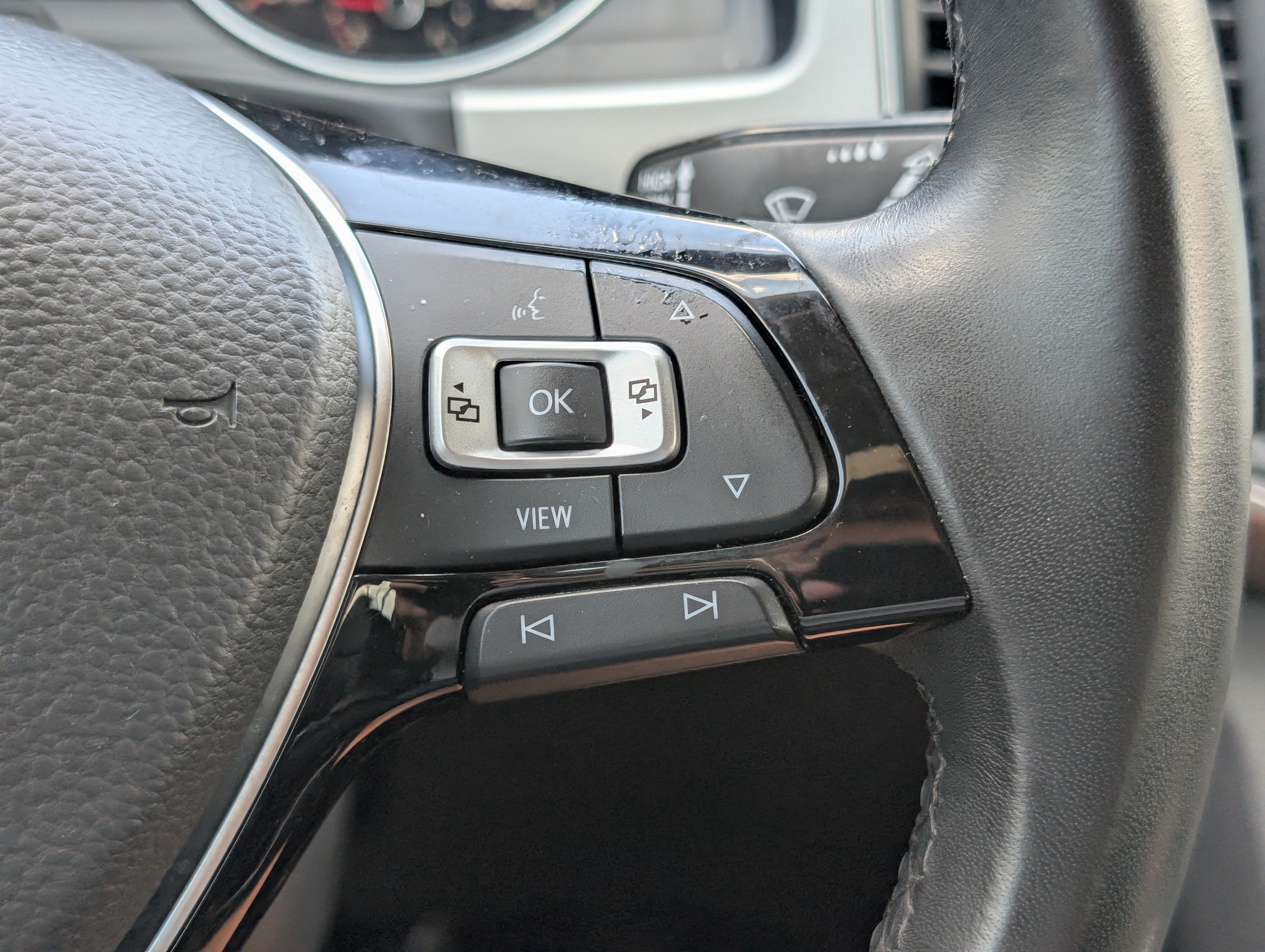 2019 Volkswagen Atlas 3.6L V6 SE w/Technology R-Line