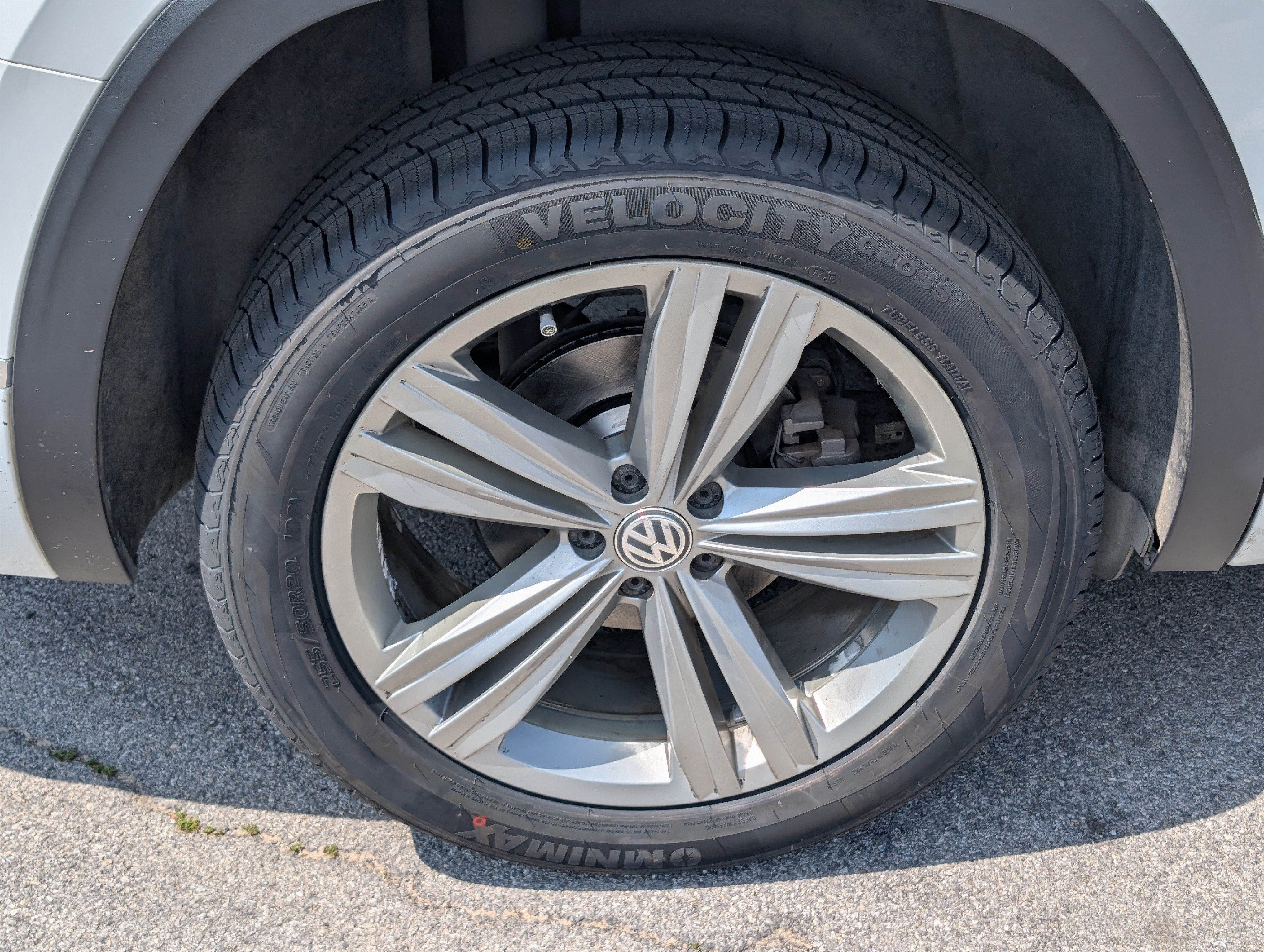 2019 Volkswagen Atlas 3.6L V6 SE w/Technology R-Line