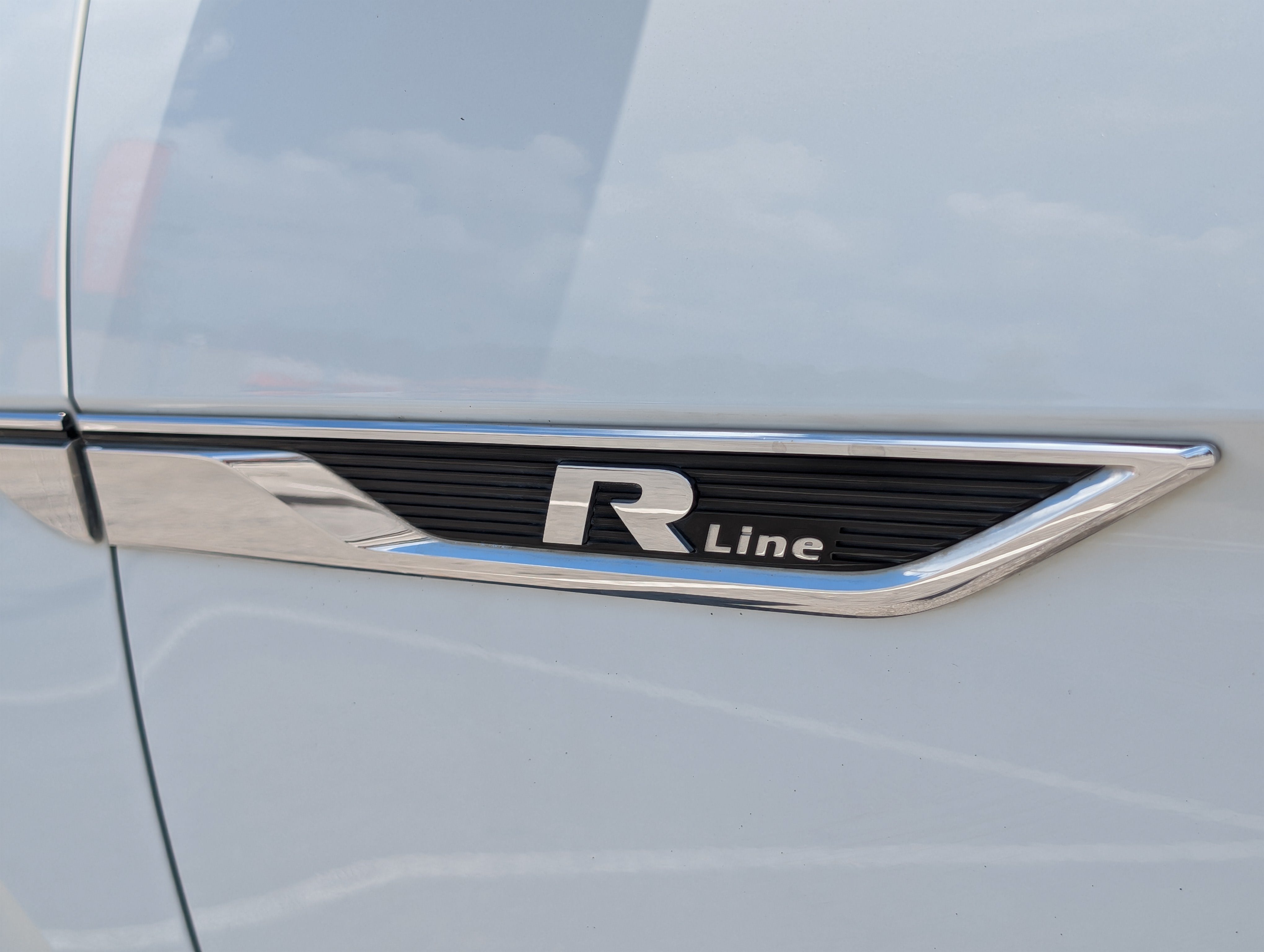 2019 Volkswagen Atlas 3.6L V6 SE w/Technology R-Line