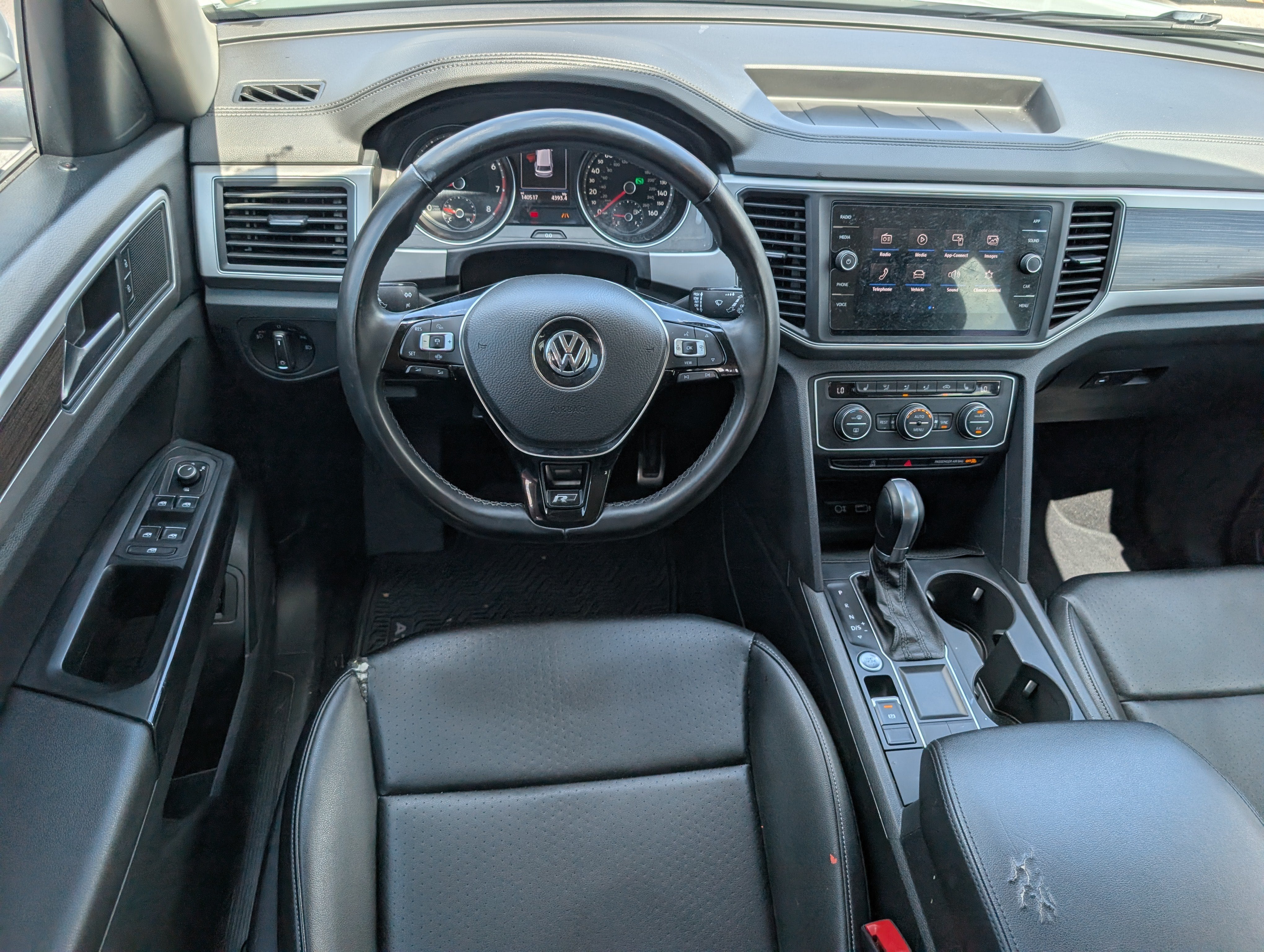 2019 Volkswagen Atlas 3.6L V6 SE w/Technology R-Line