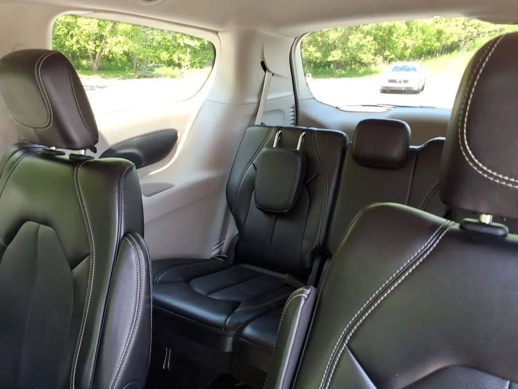 2024 Chrysler Pacifica Touring L