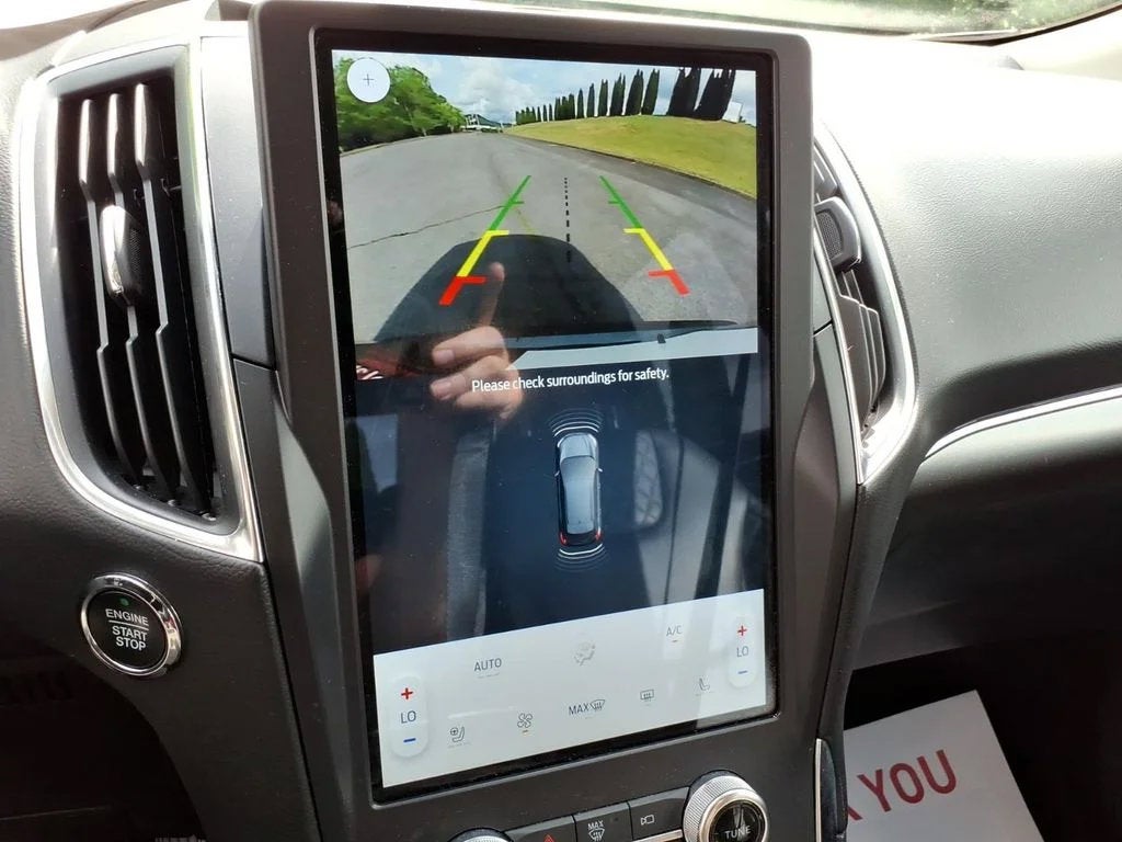 2024 Ford Edge Titanium