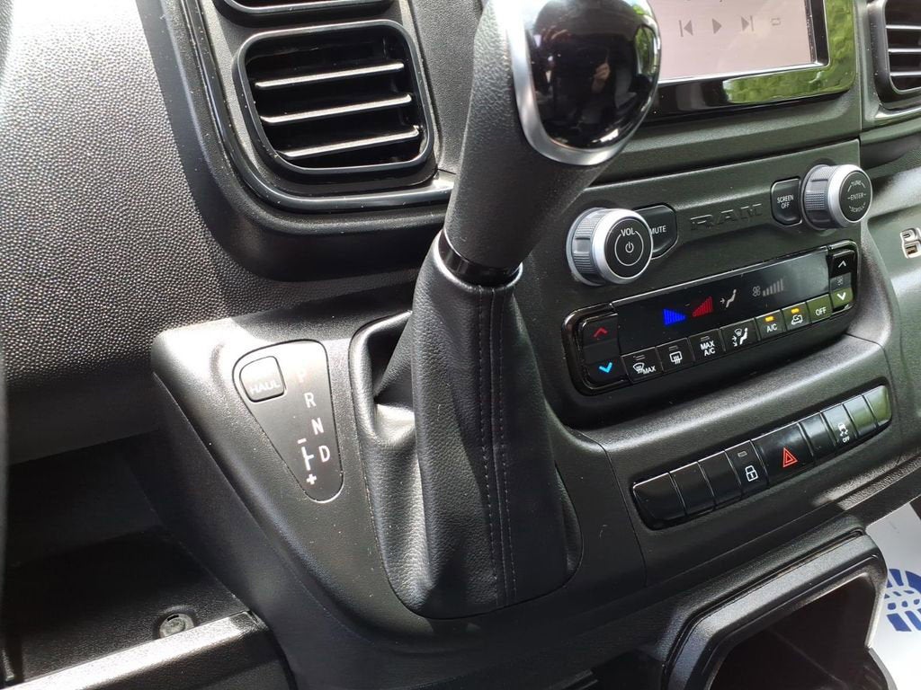 2025 RAM ProMaster Cargo Van SLT