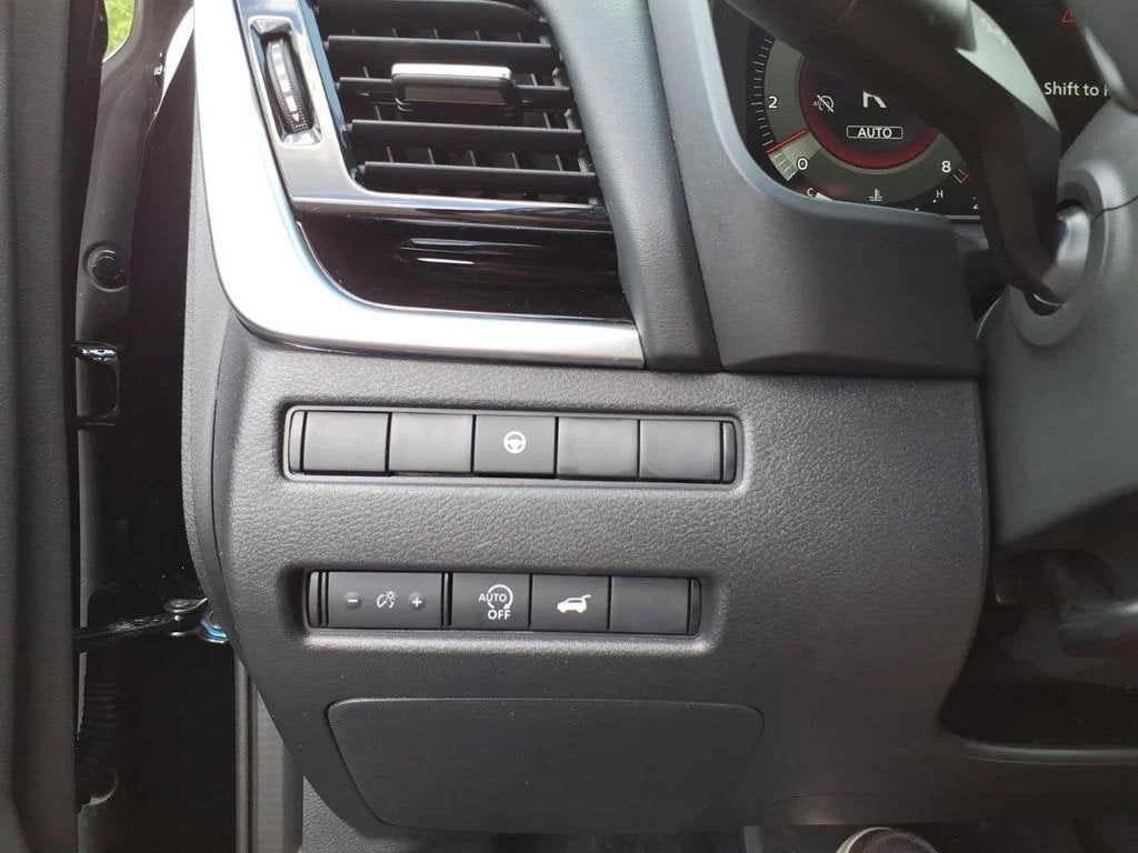 2026 Nissan Rogue SL