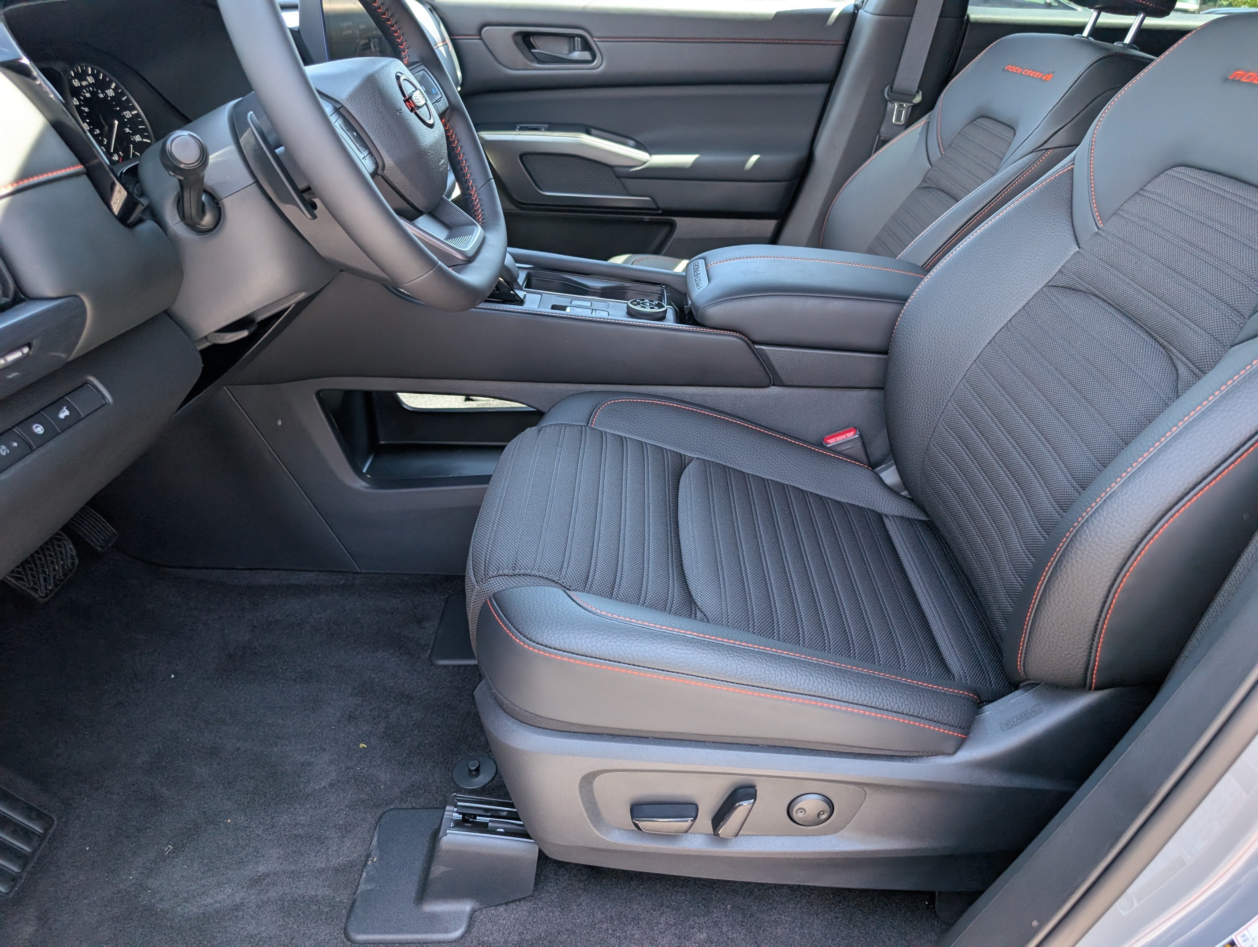2026 Nissan Pathfinder Rock Creek®