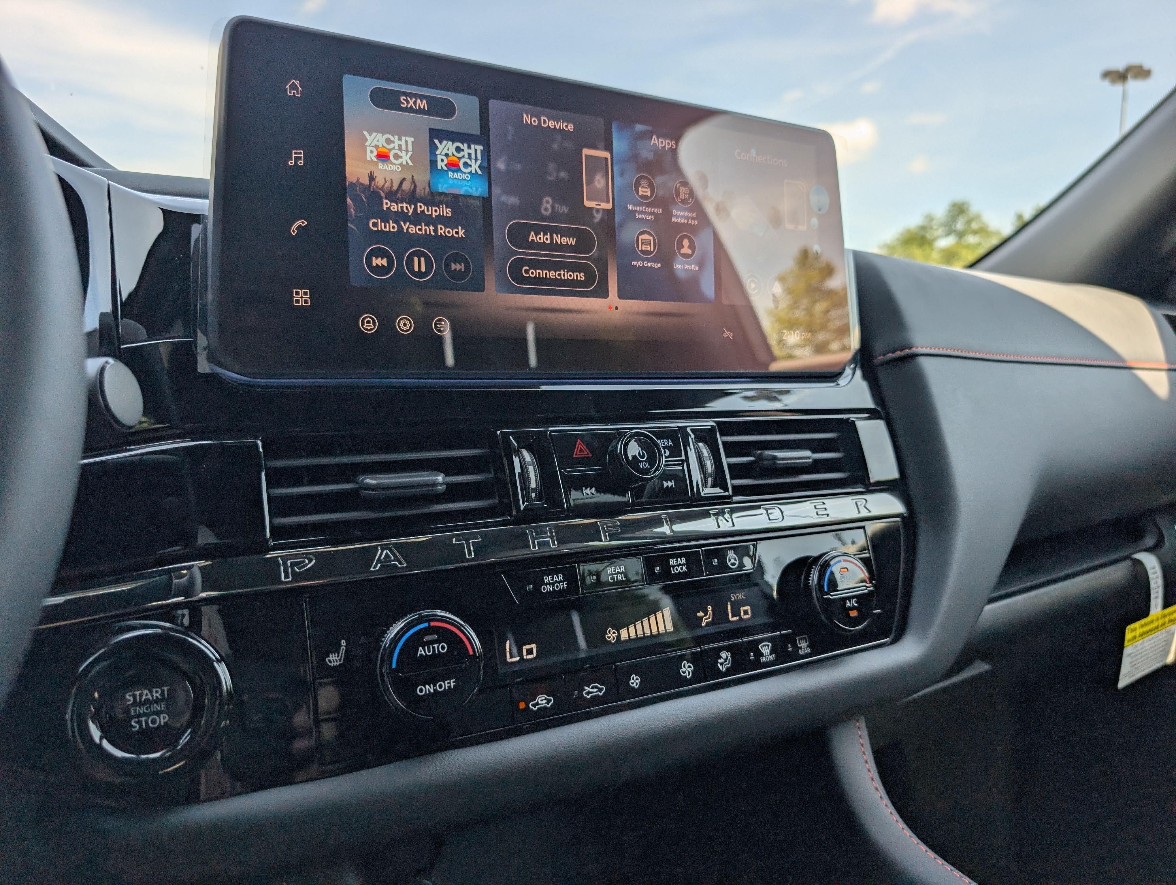 2026 Nissan Pathfinder Rock Creek®