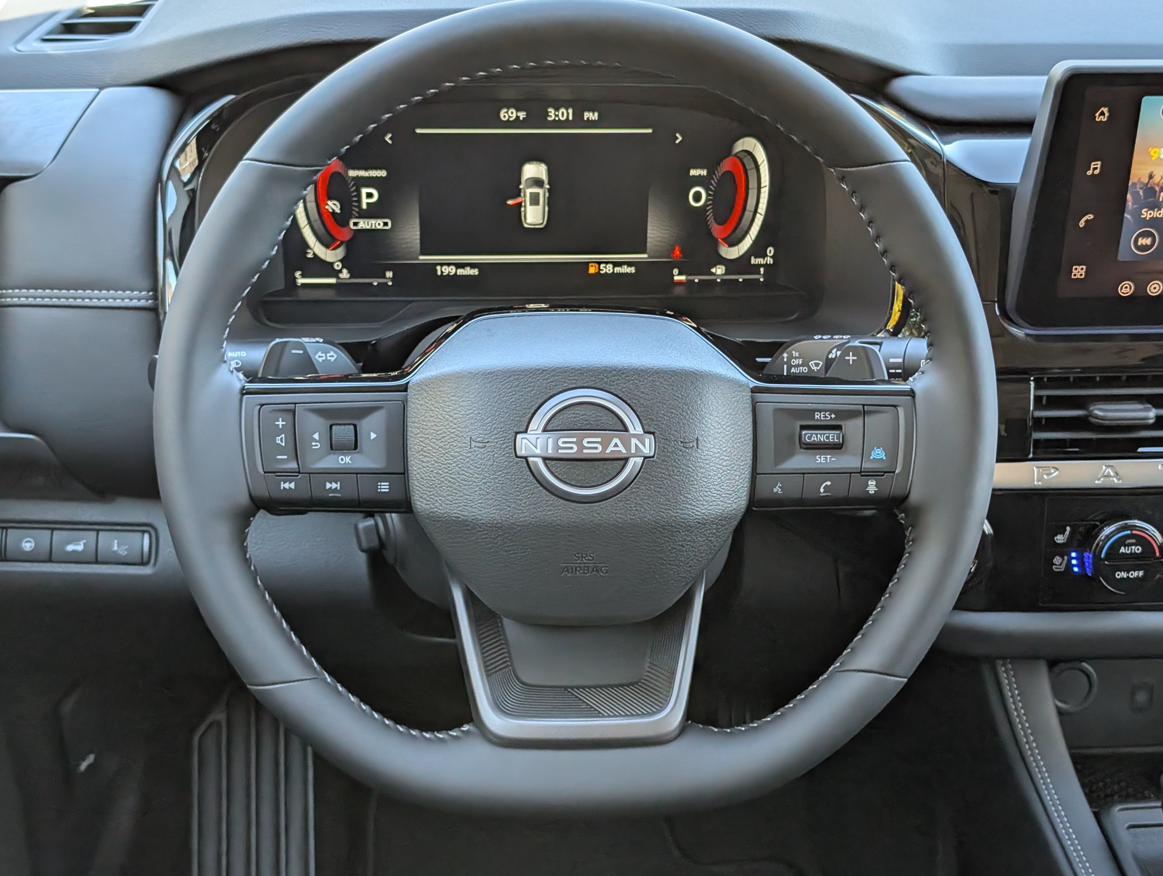 2026 Nissan Pathfinder Platinum