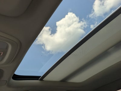 2023 Volvo S60 Recharge Plug-In Hybrid Plus Dark Theme