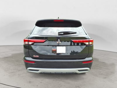 2024 Mitsubishi Outlander SE Black Edition