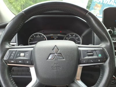 2024 Mitsubishi Outlander SE Black Edition