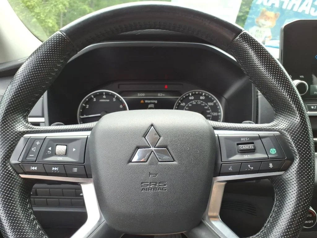 2024 Mitsubishi Outlander SE Black Edition