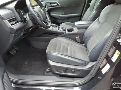 2024 Mitsubishi Outlander SE Black Edition