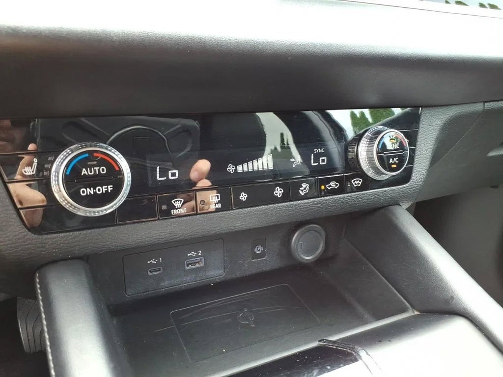 2024 Mitsubishi Outlander SE Black Edition