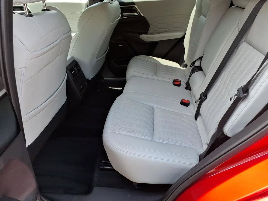 2025 Mitsubishi Outlander Platinum Edition
