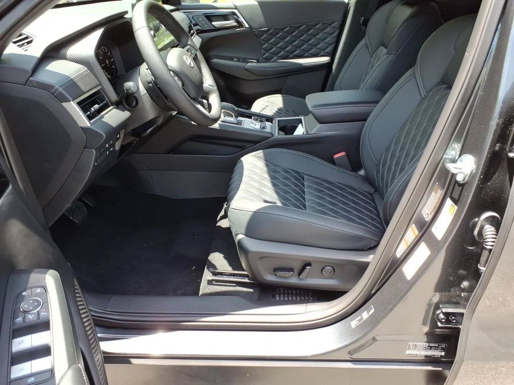 2026 Nissan Rogue Plug-In Hybrid Platinum