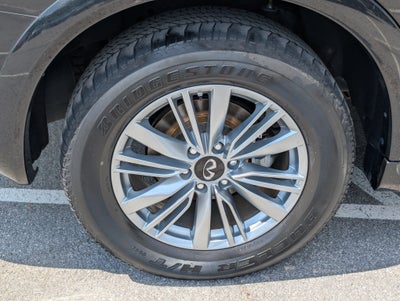2024 INFINITI QX80 LUXE