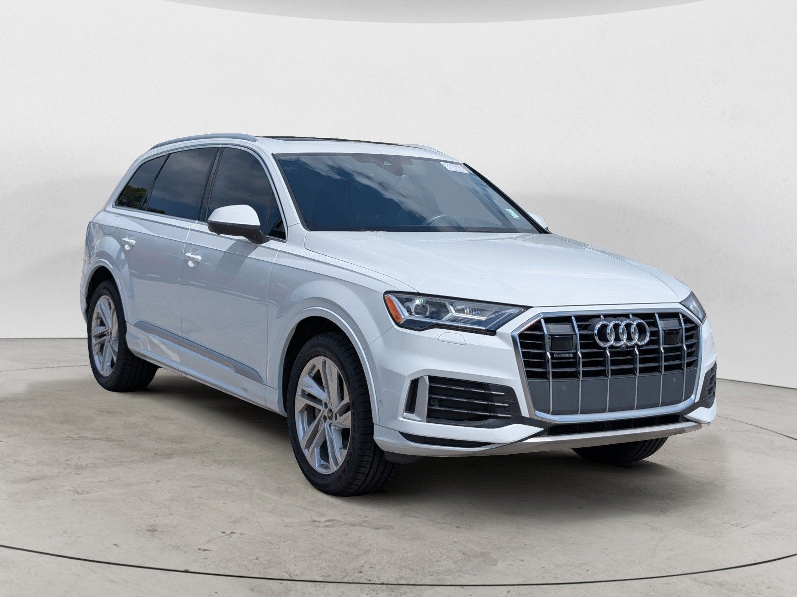 2023 Audi Q7 Premium